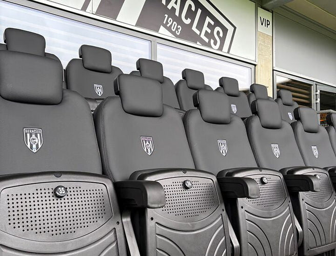 Luxe zitcomfort op de eretribune van Heracles Almelo